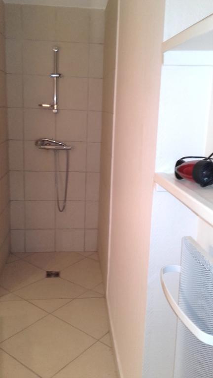 Le Vieux Vauvert Bed & Breakfast โรเชอร์กอร์บง ภายนอก รูปภาพ