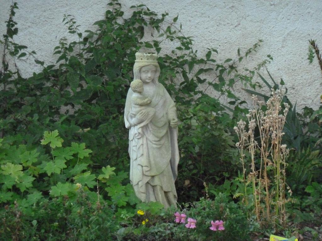 Le Vieux Vauvert Bed & Breakfast โรเชอร์กอร์บง ภายนอก รูปภาพ