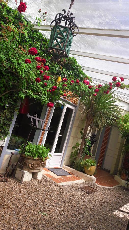 Le Vieux Vauvert Bed & Breakfast โรเชอร์กอร์บง ภายนอก รูปภาพ