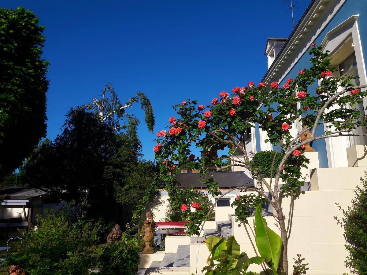 Le Vieux Vauvert Bed & Breakfast โรเชอร์กอร์บง ภายนอก รูปภาพ